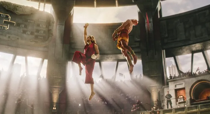 Noah Centineo et Vidyut Jammwal dans le film Street Fighter (2026)