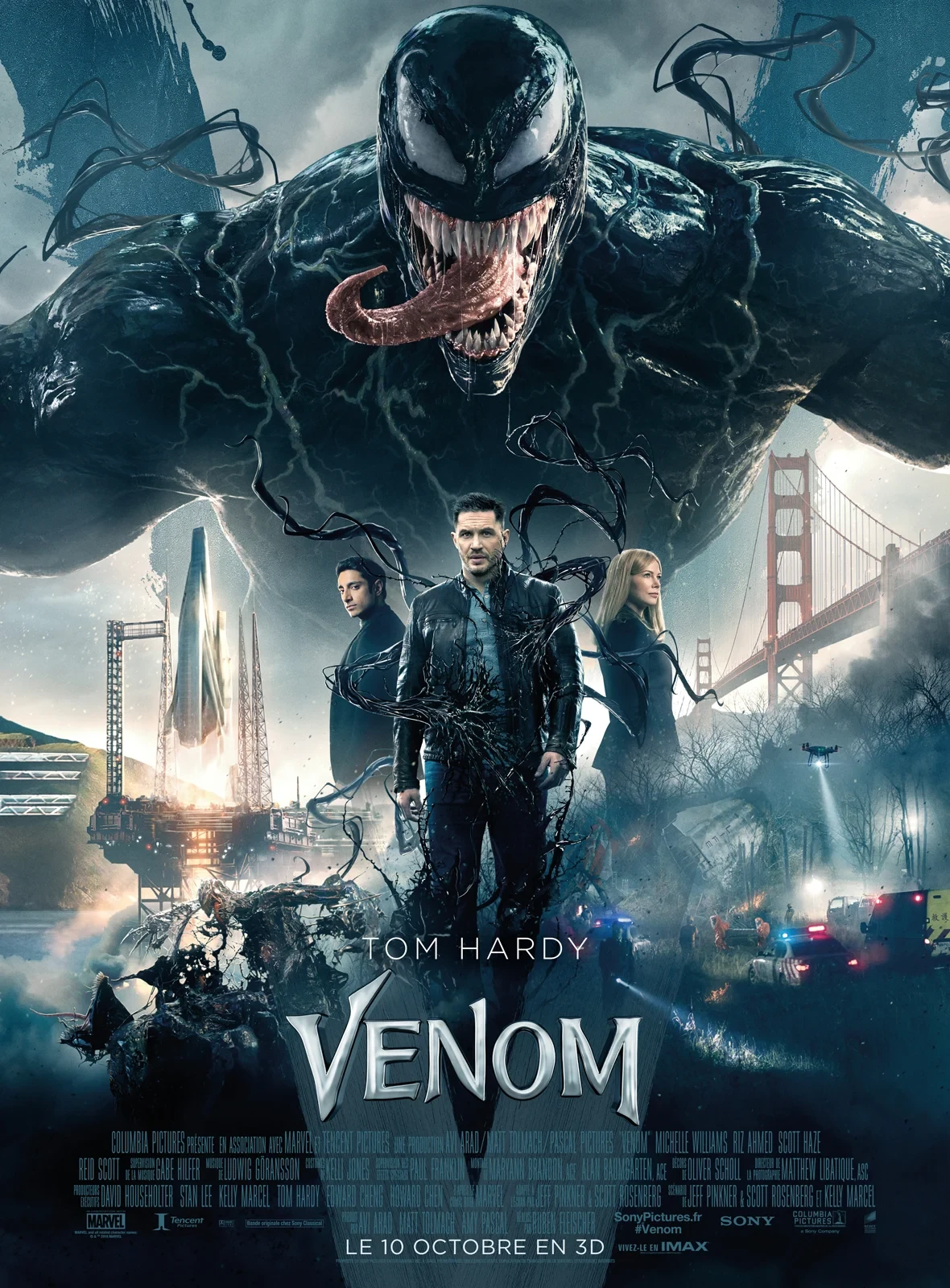 Affiche française de Venom (2018)&nbsp;: Tom Hardy sous le symbiote géant, près du Golden Gate