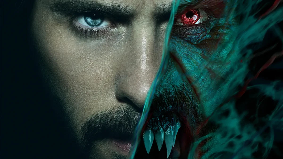 Affiche de Morbius&nbsp;: le visage de Jared Leto, à moitié transformé en vampire aux crocs acérés