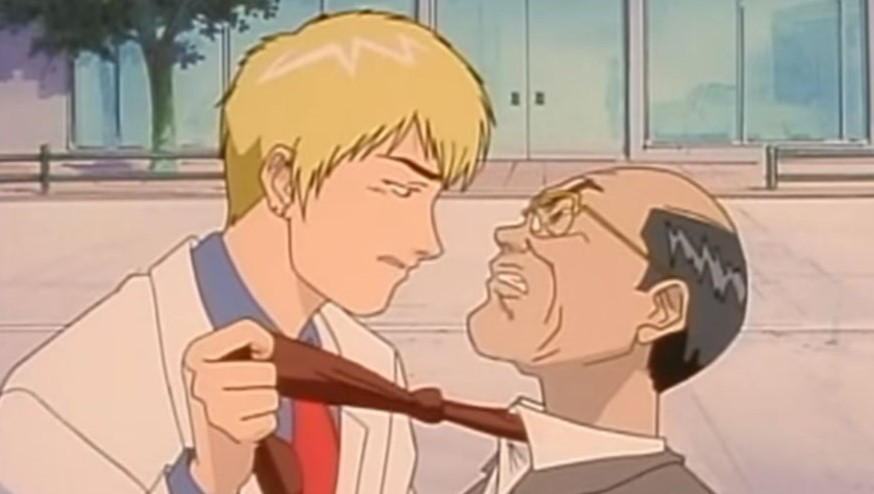 Capture de l’animé GTO&nbsp;: Onizuka empoigne la cravate d’un Uchiyamada furieux
