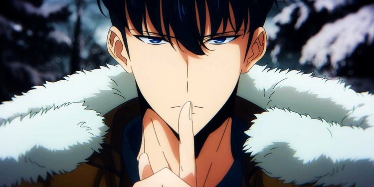 Sung Jin-woo, col de fourrure, l’index sur les lèvres dans un décor enneigé, extrait de l’anime Solo Leveling